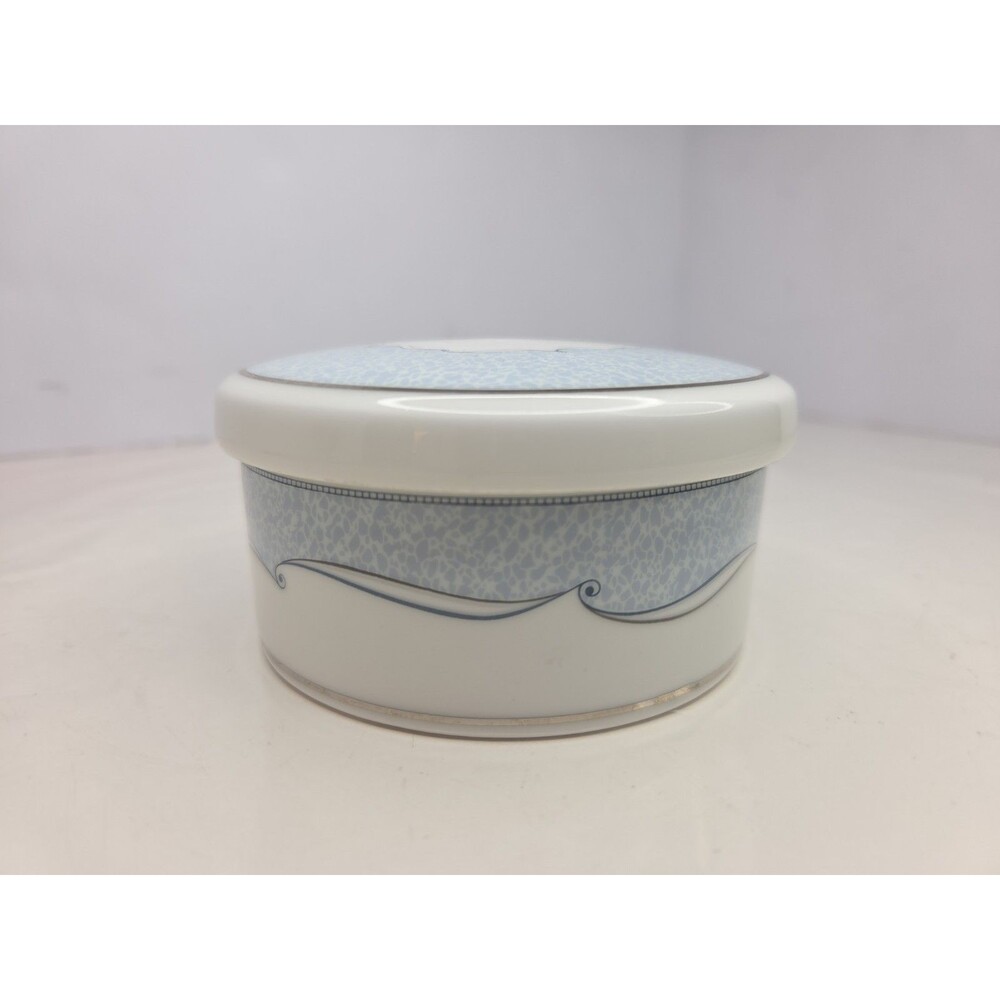Vintg Wedgwood Venice Fine Bone China Round Lidded Trinket Box Silver Trim Blue